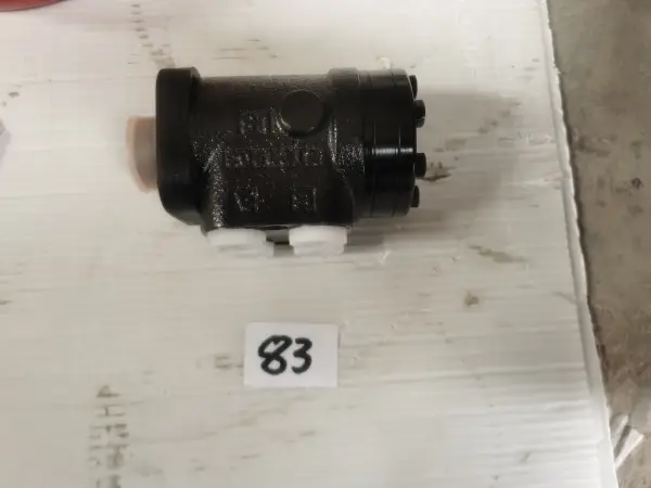 Насос дозатор рулевой