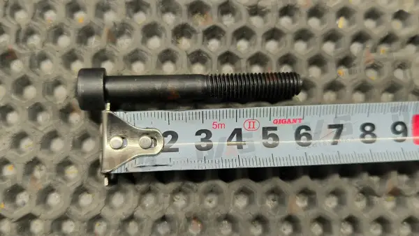 Болт М8х60 (8,8) оригинал 