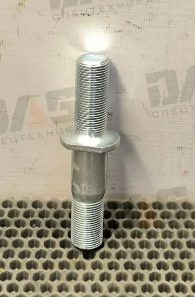 Шпилька крепления колеса оригинал