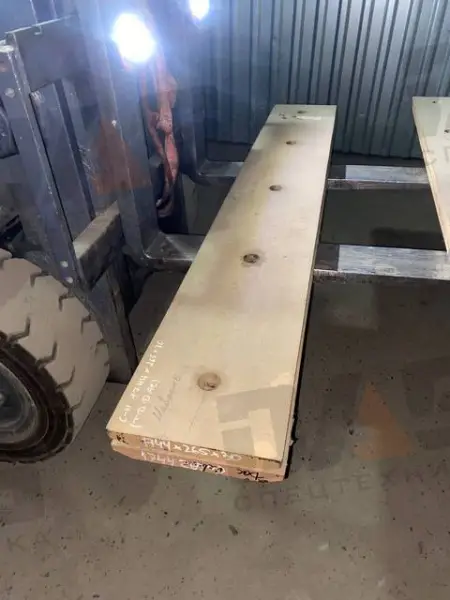 Нож ковша Lonking 835 (1744х265х30) (СТ45) (на угольный ковш)