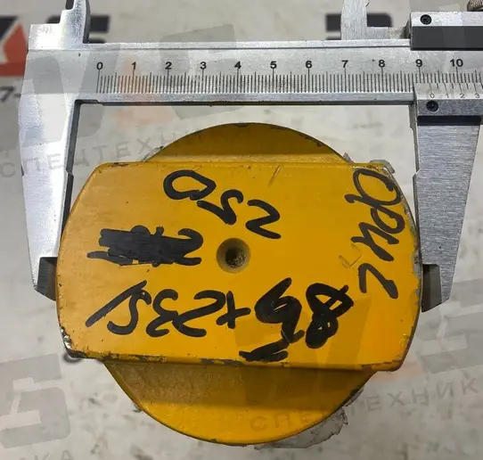 Палец D=85 мм, L=235/250 мм (соединения рамы верхний) LG876N оригинал