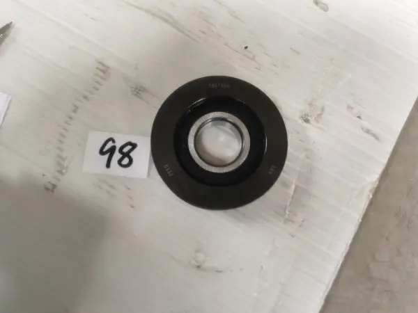 Ролик направляющий цепи