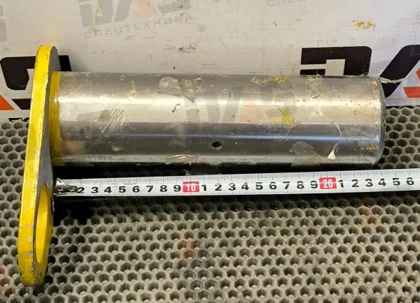 Палец D=70 мм, L=240 мм (ковша нижний) Sem 650B