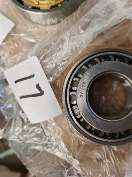 Подшипник 30308 (конический)