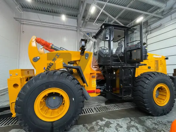 Фронтальный погрузчик Lonking CDM855W