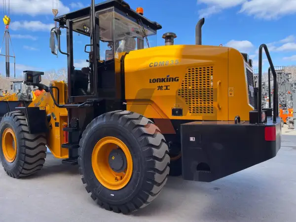 Фронтальный погрузчик Lonking CDM835