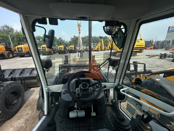 Экскаватор-погрузчик Профессионал PB991S купить в Новосибирске