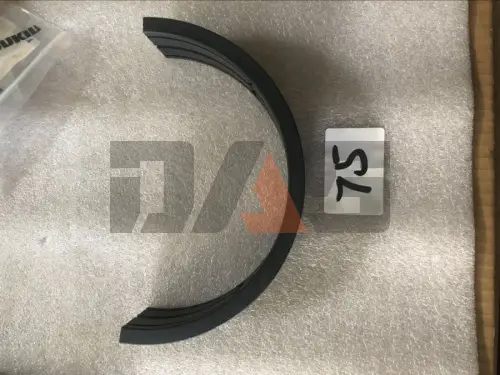 Вкладыш опоры стрелы