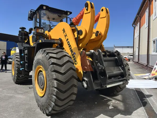 Фронтальный погрузчик Lonking LG863HW