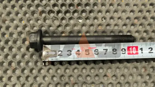 Болт ГБЦ 4TNE92/94/98