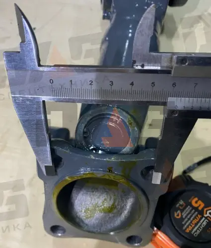 Вал карданный (между ГМП и ГТР) Lmin-345 мм оригинал