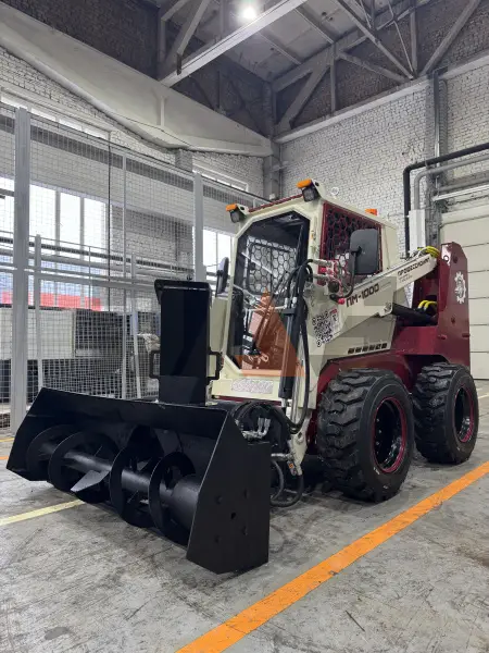 Универсальный мини-погрузчик ПМ-1000