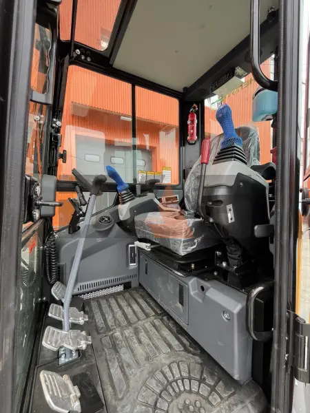 Мини-экскаватор HENGTE HT35 купить в Новосибирске