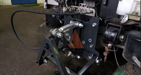 Рама для установки зимнего оборудования для подметально-вакуумных машин