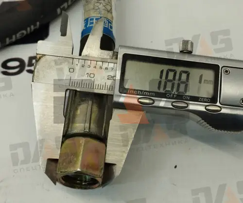 РВД 90С-С/8-L=1400 (с клапана ручного тормоза на клапан переключения скоростей)