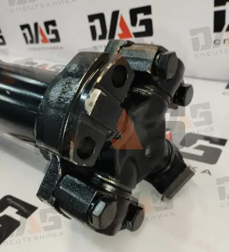 Вал карданный средний LG956